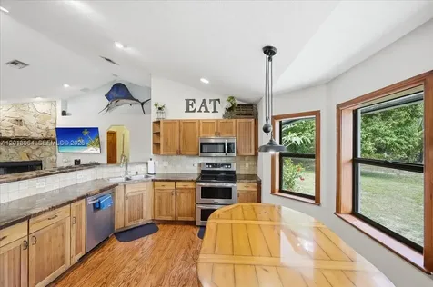 17857 82nd Road N Loxahatchee FL 33470