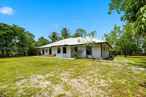 17857 82nd Road N Loxahatchee FL 33470
