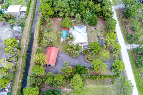 17857 82nd Road N Loxahatchee FL 33470