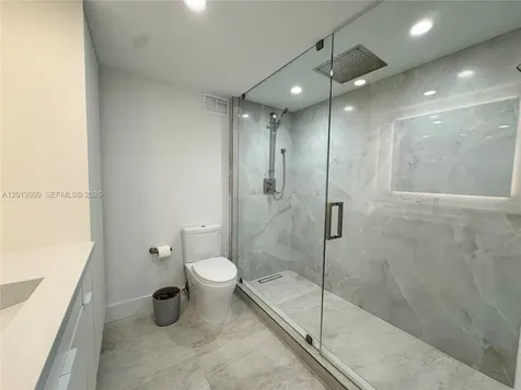 2899 Collins Avenue Miami Beach FL 33140