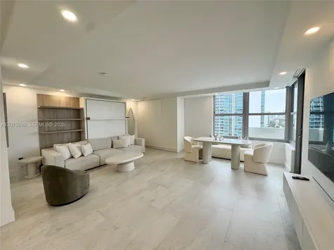 2899 Collins Avenue Miami Beach FL 33140