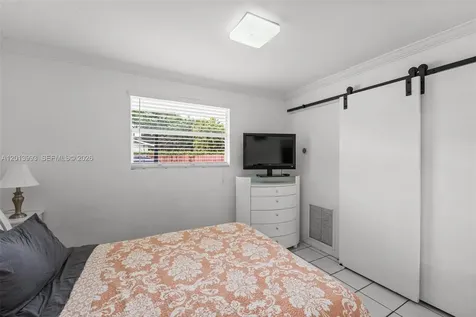 12425 SW 91st Avenue Miami FL 33176