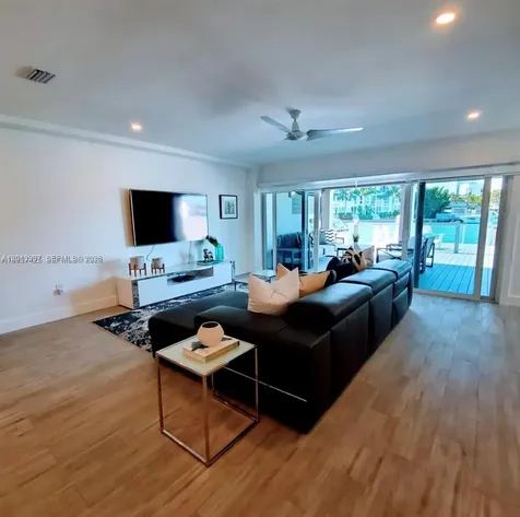 7406 Gary Avenue Miami Beach FL 33141