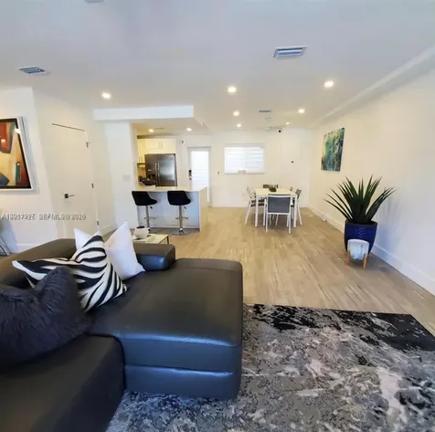 7406 Gary Avenue Miami Beach FL 33141