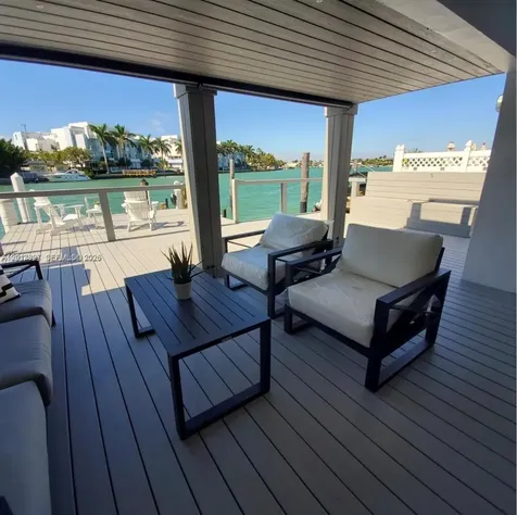 7406 Gary Avenue Miami Beach FL 33141