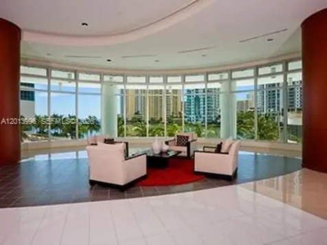 300 S Biscayne Boulevard Miami FL 33131