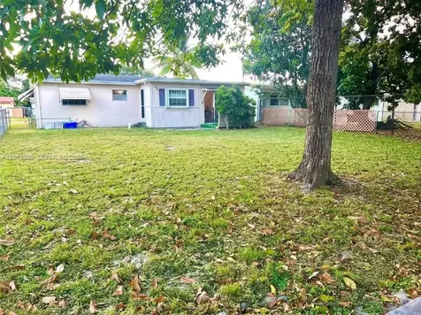 371 SW 67th Terrace Pembroke Pines FL 33023