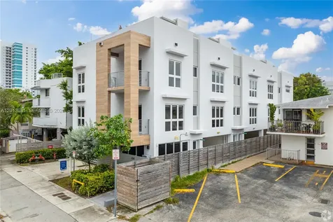 434 SW 10th Street Miami FL 33130