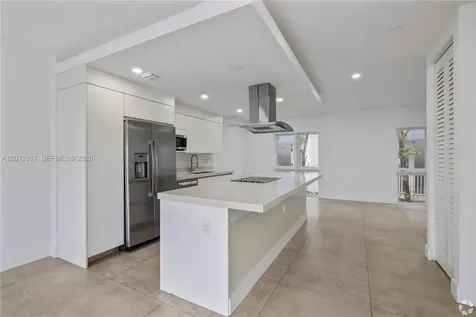 434 SW 10th Street Miami FL 33130