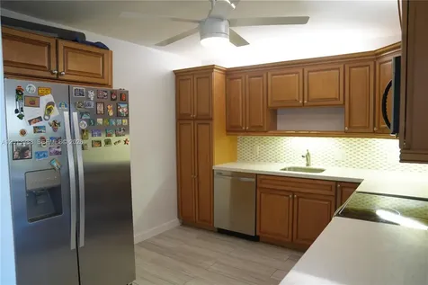 2851 NE 183rd Street Aventura FL 33160