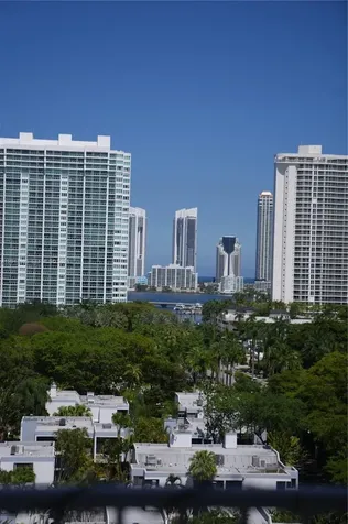 2851 NE 183rd Street Aventura FL 33160