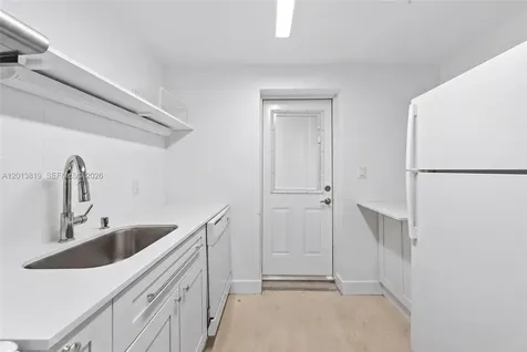 1520 SW 11th Terrace Miami FL 33135