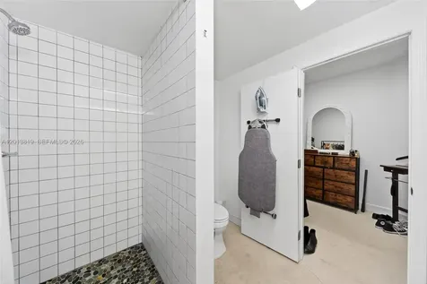 1520 SW 11th Terrace Miami FL 33135