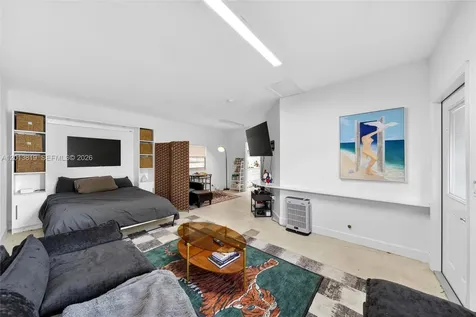 1520 SW 11th Terrace Miami FL 33135
