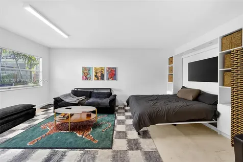 1520 SW 11th Terrace Miami FL 33135