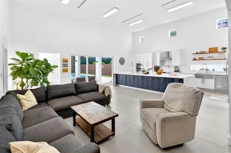 365 SW 31st Road Miami FL 33129