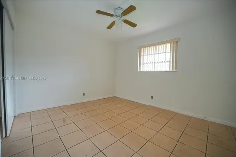 5825 Buchanan Street Hollywood FL 33021