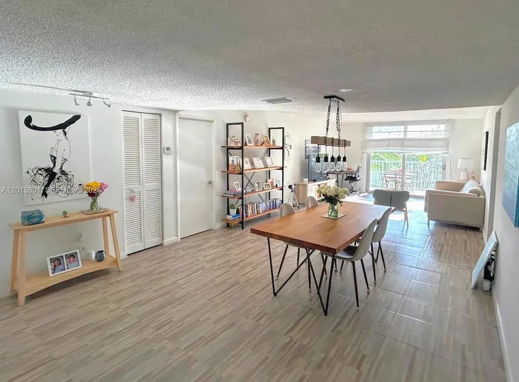 210 Seaview Drive Key Biscayne FL 33149