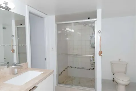 210 Seaview Drive Key Biscayne FL 33149