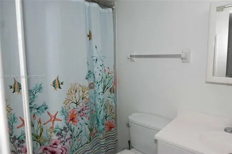 210 Seaview Drive Key Biscayne FL 33149