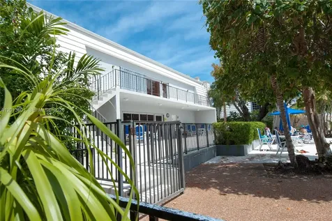 210 Seaview Drive Key Biscayne FL 33149