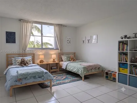 210 Sea View Drive Key Biscayne FL 33149