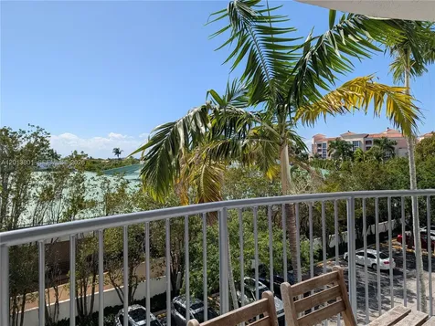 210 Seaview Drive Key Biscayne FL 33149