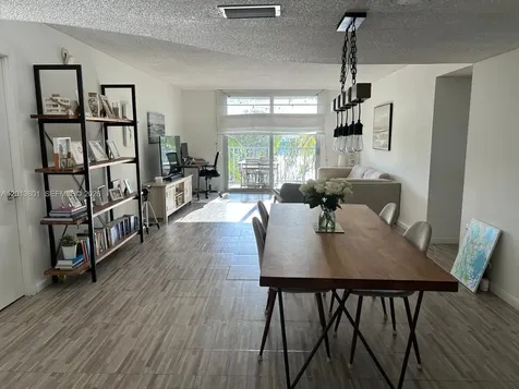 210 Seaview Drive Key Biscayne FL 33149