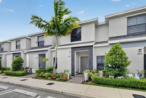 310 NE 1st Drive Florida City FL 33034