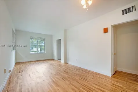 3808 Ponce De Leon Boulevard Coral Gables FL 33134
