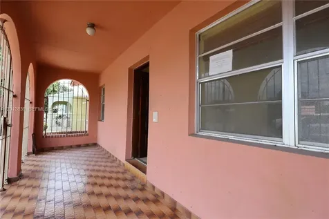 Miami FL 33125