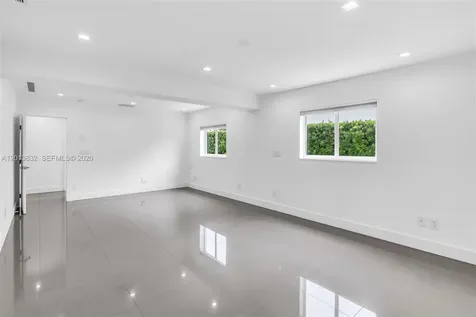 3112 Village Green Drive Miami FL 33175