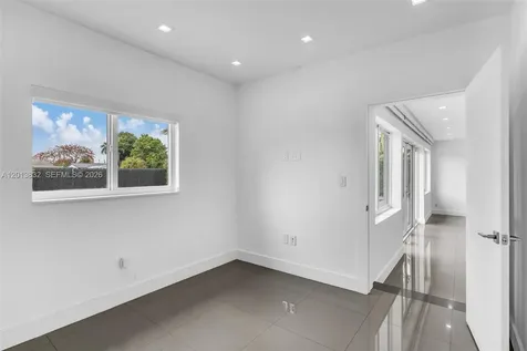 3112 Village Green Drive Miami FL 33175