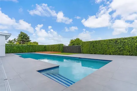 3112 Village Green Drive Miami FL 33175