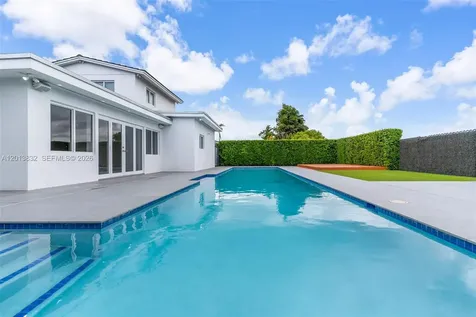 3112 Village Green Drive Miami FL 33175