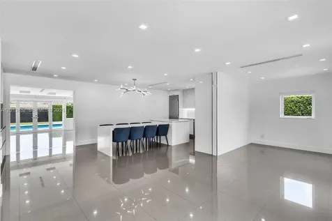 3112 Village Green Drive Miami FL 33175