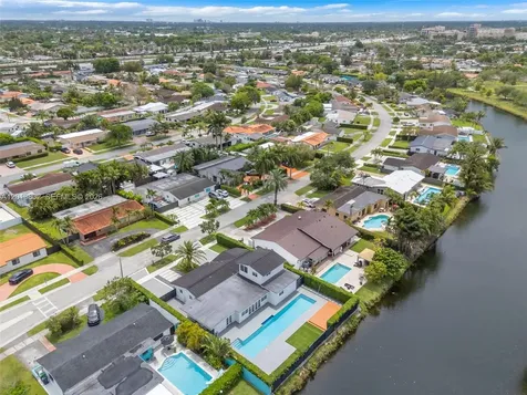 3112 Village Green Drive Miami FL 33175