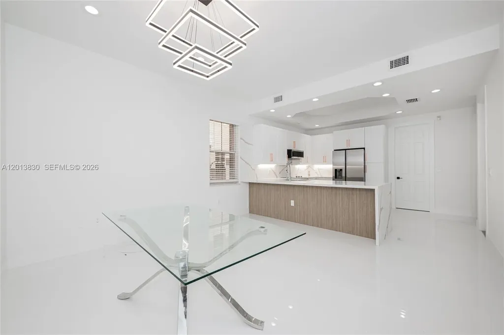 1455 Breakwater Terrace Hollywood FL 33019