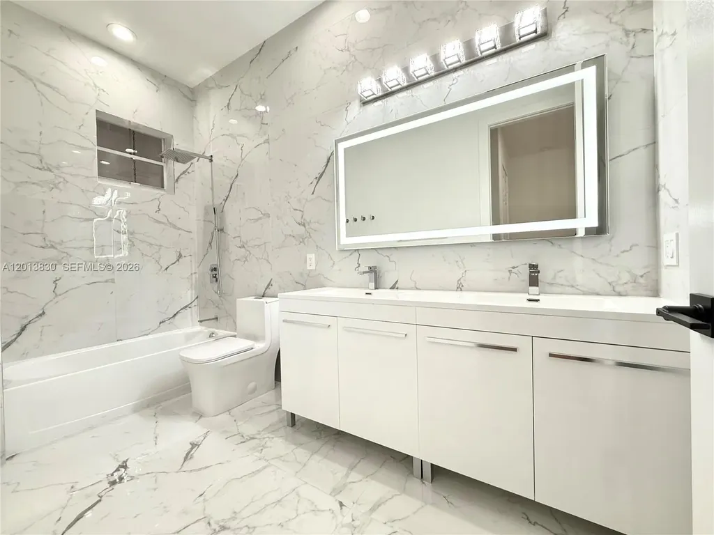 1455 Breakwater Terrace Hollywood FL 33019
