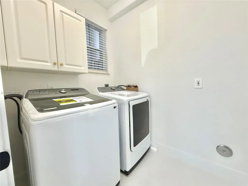 1455 Breakwater Terrace Hollywood FL 33019