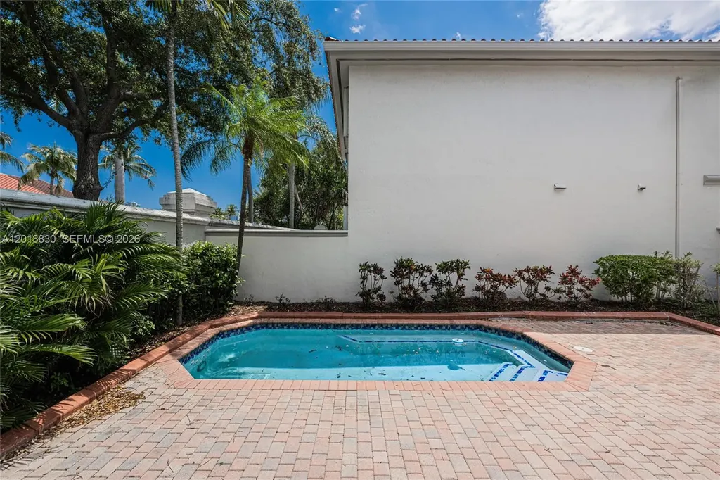 1455 Breakwater Terrace Hollywood FL 33019