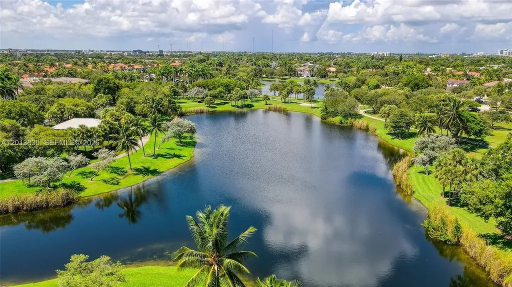 1455 Breakwater Terrace Hollywood FL 33019