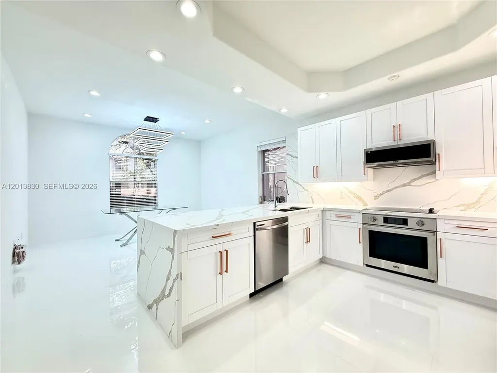1455 Breakwater Terrace Hollywood FL 33019