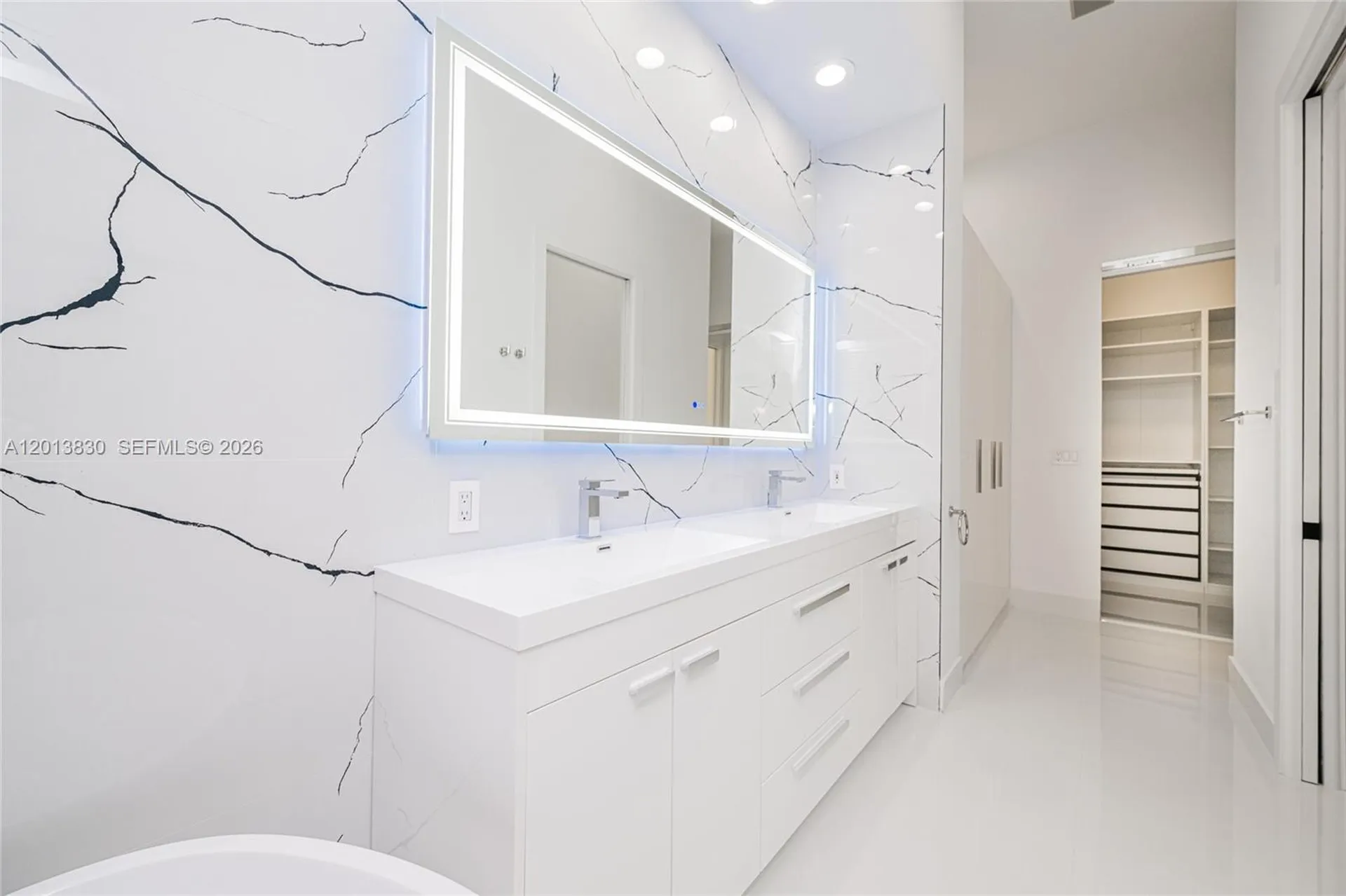 1455 Breakwater Terrace Hollywood FL 33019