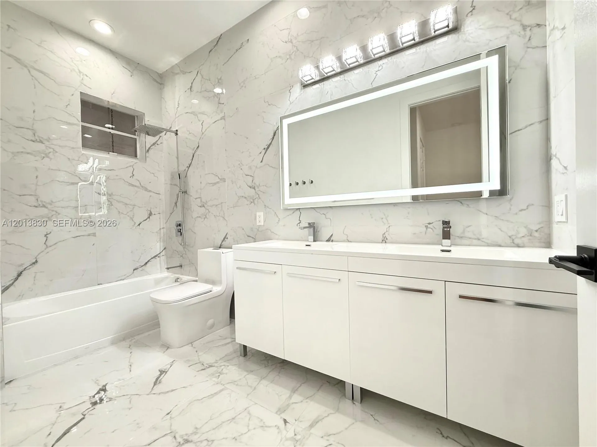 1455 Breakwater Terrace Hollywood FL 33019