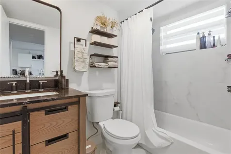 716 Michigan Avenue Miami Beach FL 33139
