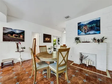 918 NE 4th Court Hallandale Beach FL 33009