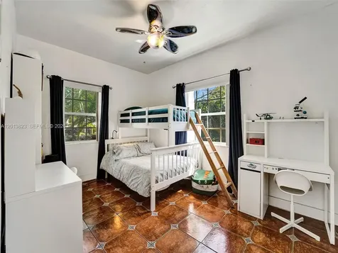 918 NE 4th Court Hallandale Beach FL 33009
