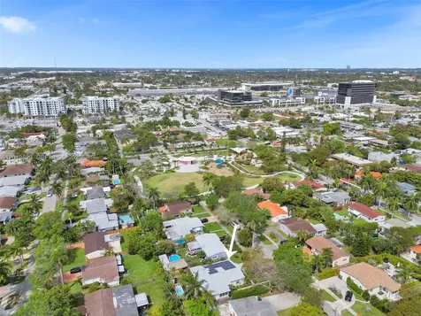 918 NE 4th Court Hallandale Beach FL 33009