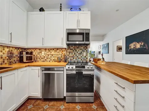 918 NE 4th Court Hallandale Beach FL 33009